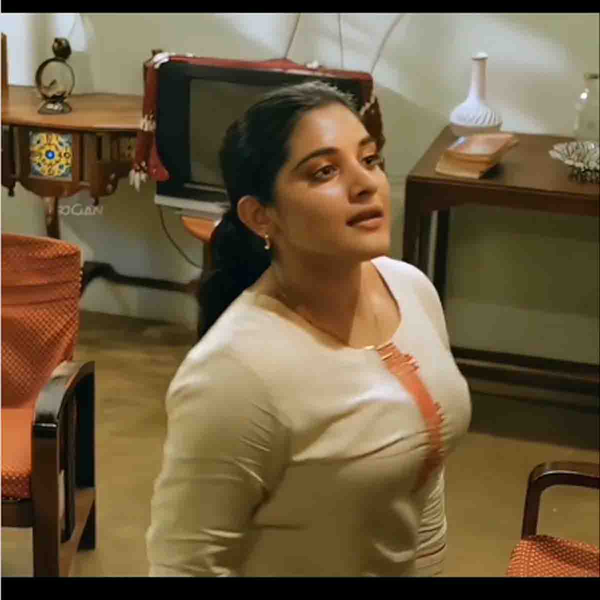  Nivetha Thomas