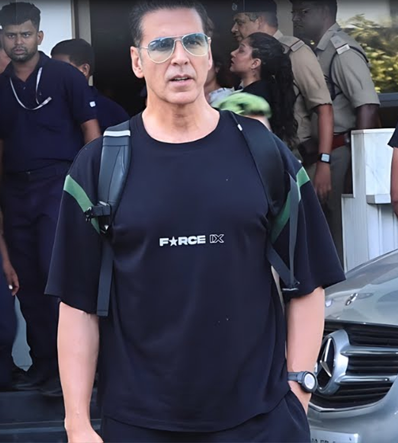 Akshay Kumar Back Bag