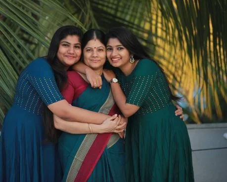 பிக்பாஸ் சீசன் 7 போட்டியாளர் அர்ச்சனாவின் அழகிய குடும்பத்தை பார்த்துள்ளீர்களா..? இதோ புகைப்படம்..!