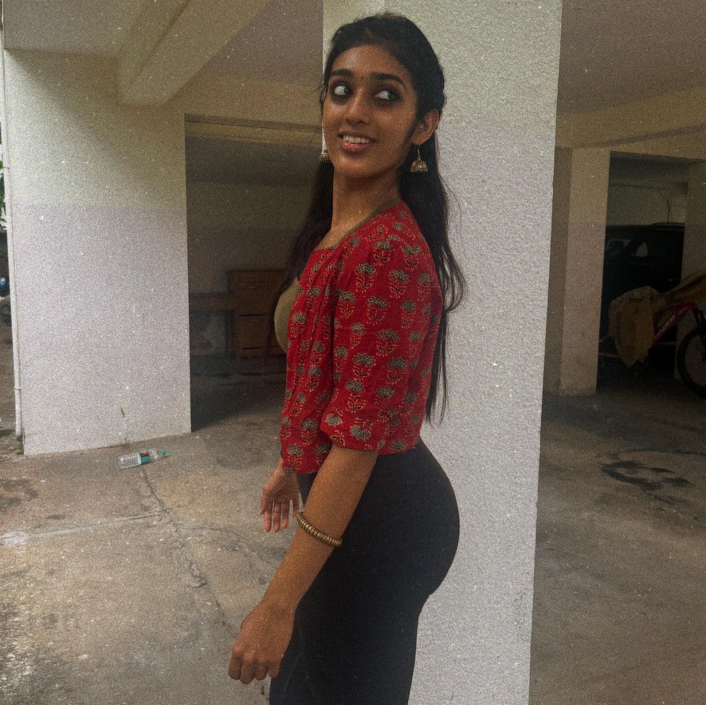 devadharshini niyathi kadambi